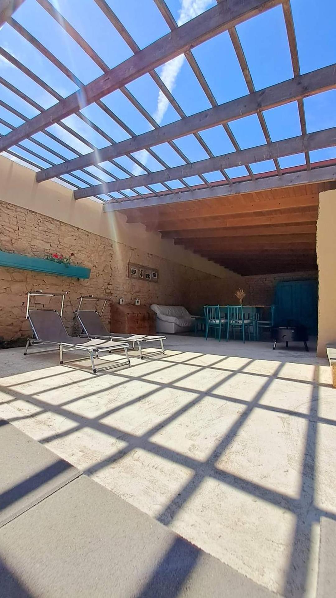 Bed & Breakfast Hugo Plesivec ภายนอก รูปภาพ